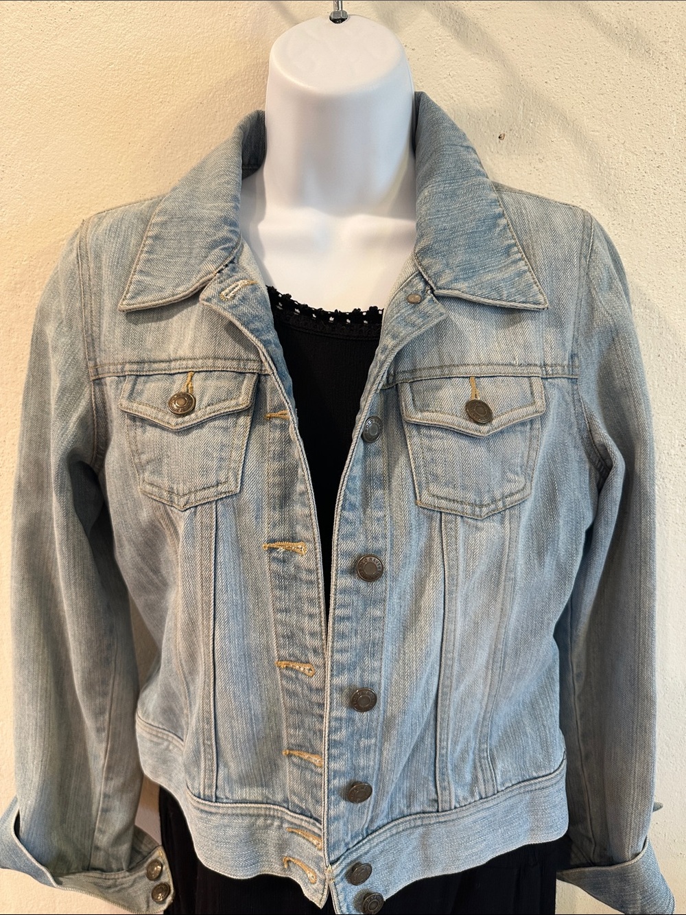 Old Navy vintage denim jacket size S. Buttons, light blue wash